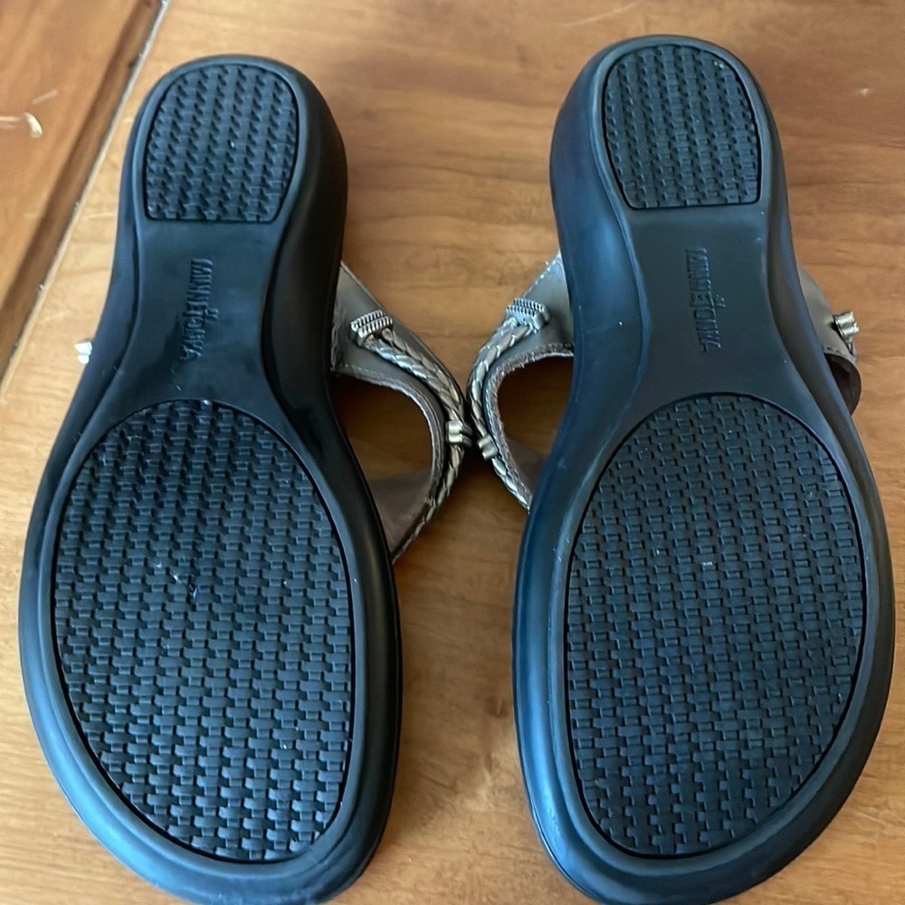 MINNETONKA Sandals Size 9 - Picture 9 of 11
